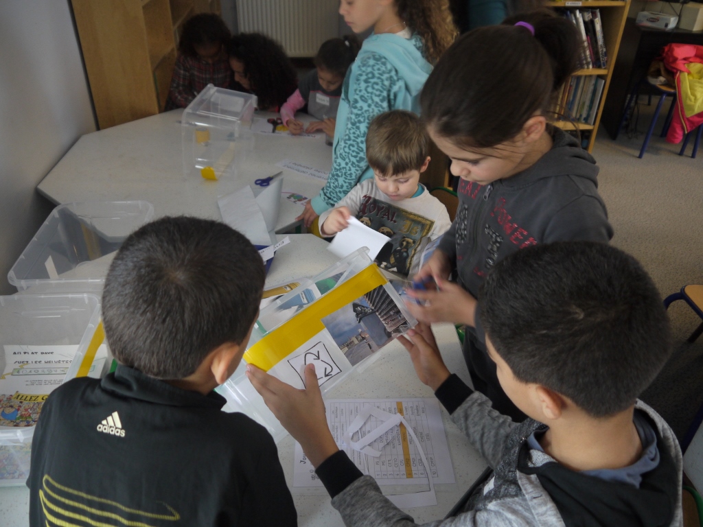 Atelier recyclage - Décoration Poubelle